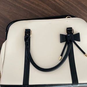 Really Cute Purse-Barely Used